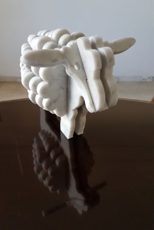 Mouton en marbre